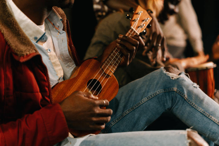 Como Lucrar Tocando Ukulele